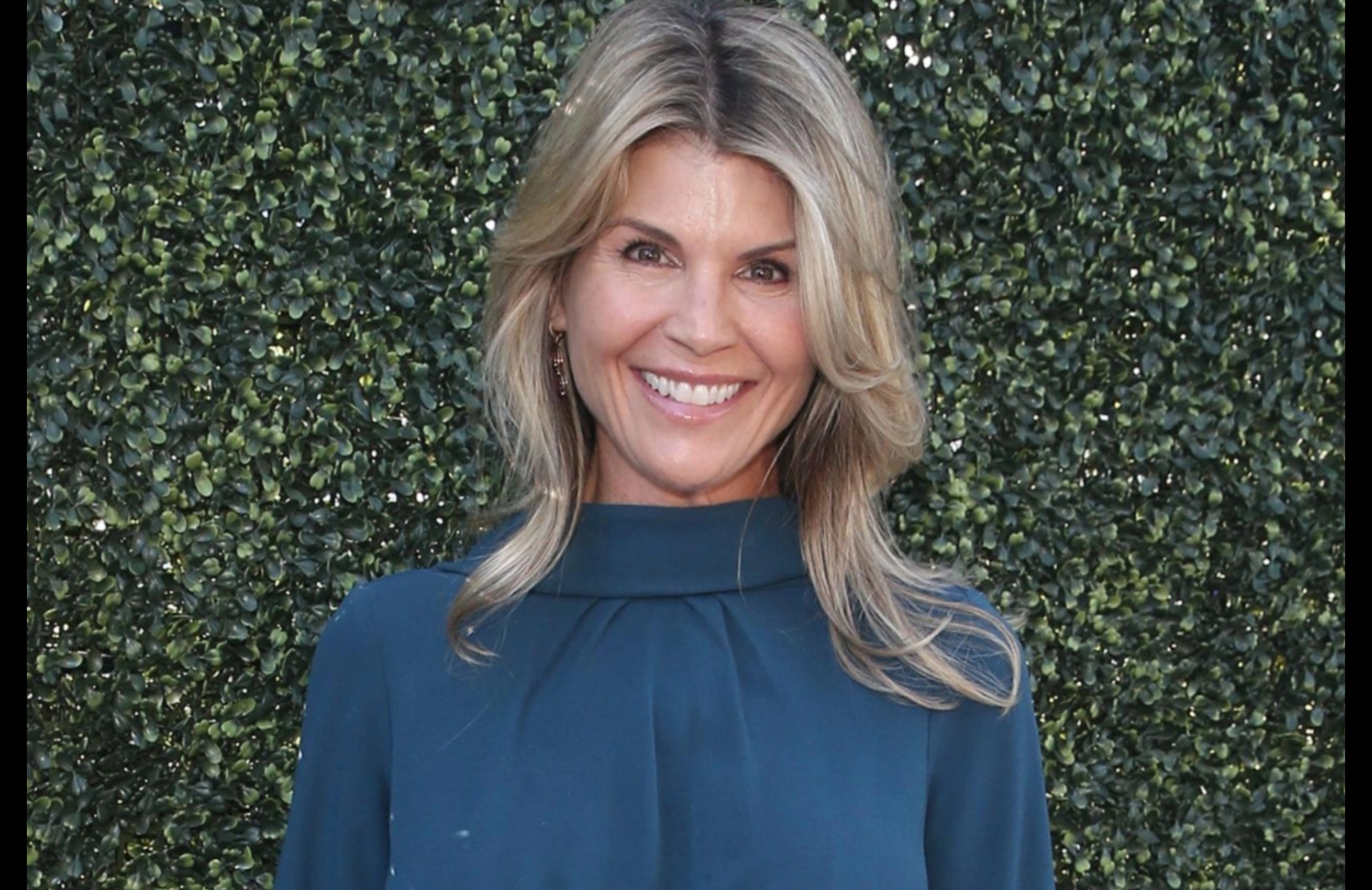 Lori Loughlin Makes It On the Red Carpet for the First Time Since 2019!